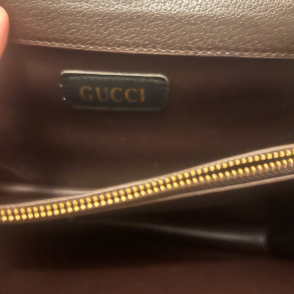 Gucci bag - Picture 1 of 3